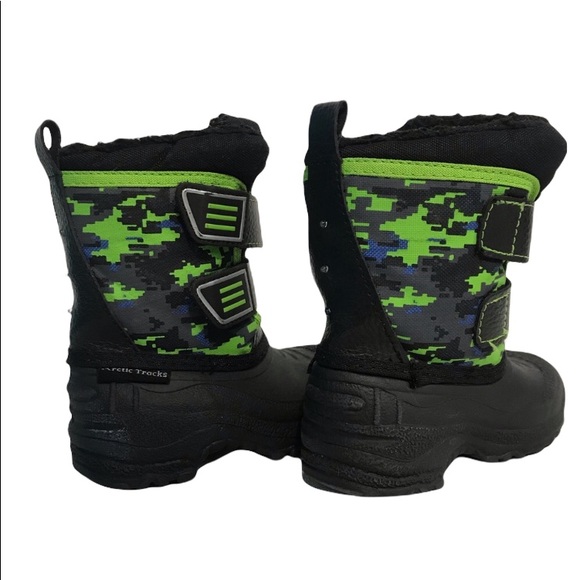 Arctic Tracks Other - Boys Youth Size 3 Arctic Tracks Hawks Boots Light-Up In Back Waterproof